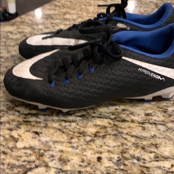 Nikeskin  cleats - Picture 2 of 4